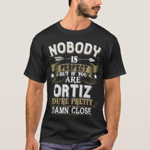 Camiseta Ninguém É Perfeito, Mas Você É O Nome Da Famí