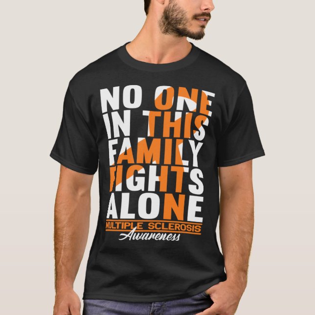 Camiseta Ninguém Nesta Família Luta Sozinha I MS Multiple S (Frente)