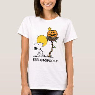 Camiseta Ninho de Snoopy & Woodstock com Jack O' Lanterna