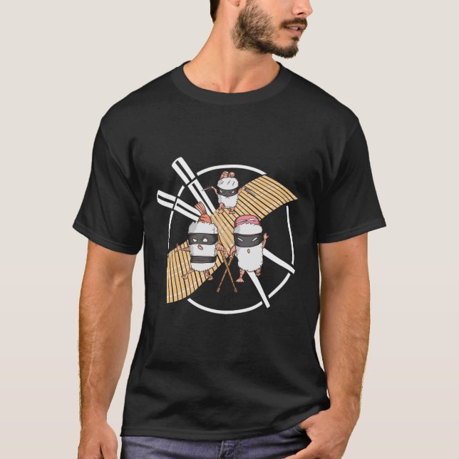 Camiseta Ninja Sushi Começa Uma Missão De Emergência Karate (Frente)