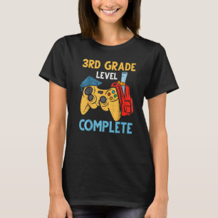 Camiseta Níveis do 3º ano completam o final do jogo dia da