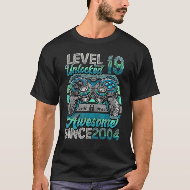 Camiseta Nível 19 Desbloqueado Incrível Desde 2004 19º Aniv (Frente)
