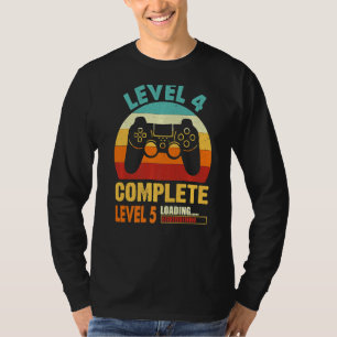 Camiseta Nível 4 Concluído 4 Aniversário Engraçado 4º Casam