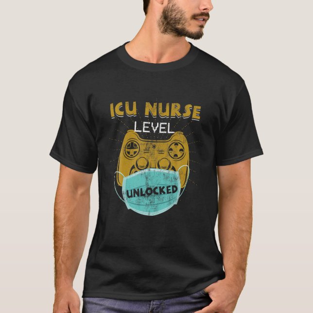 Camiseta Nível de Enfermeira da UTI desbloqueado Engraçado  (Frente)
