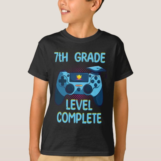 Camiseta Nível de Grau Concluído No Último Dia De Formando  (Frente)
