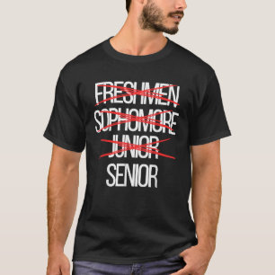Camiseta Nível divertido do último ano do ensino médio