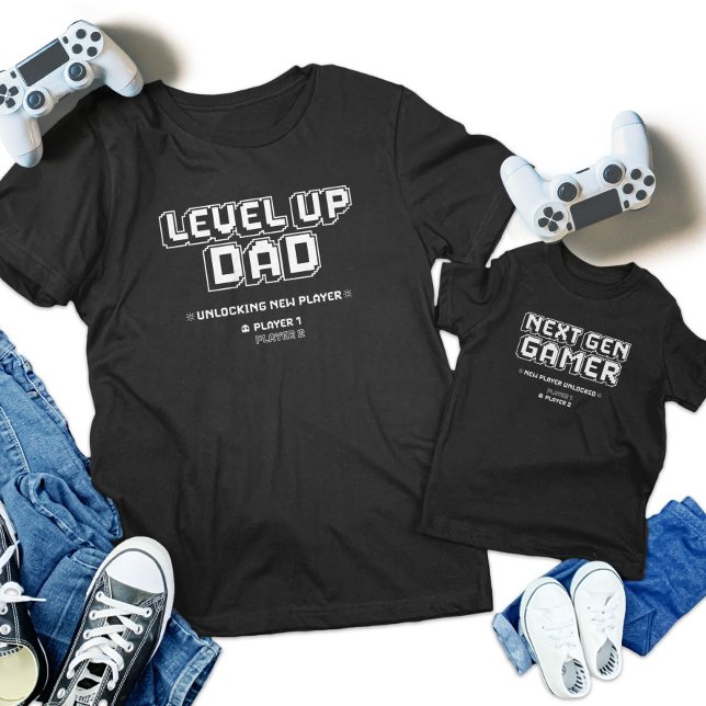 Camiseta Nível para Cima Pai do Jogador Filha Próxima Geraç (Level Up Gamer Dad Child Next Gen Player Matching Baby Bodysuit)