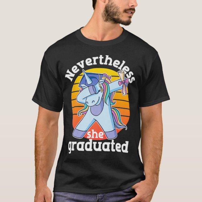 Camiseta No Entanto, Graduou-Se Engraçada Unicorn Dabbing G (Frente)