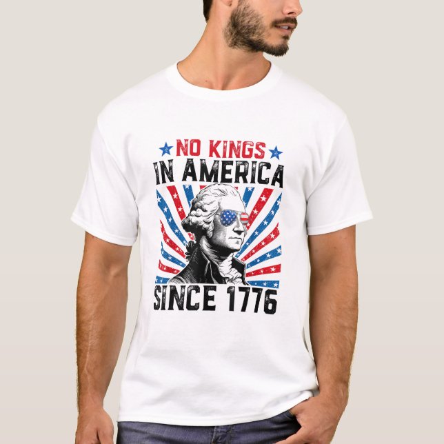 Camiseta No Kings in America Since 1776 Distressed USA Flag (Frente)