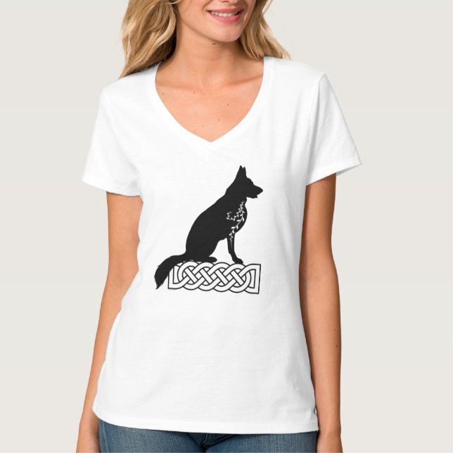 Camiseta Nó Negra do Marinheiro do german shepherd Loki (Frente)