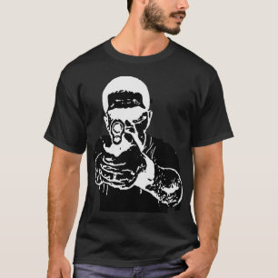 Camiseta no preto da vista