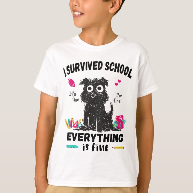 Camiseta No último dia de escola, sobrevivi à escola (Frente)