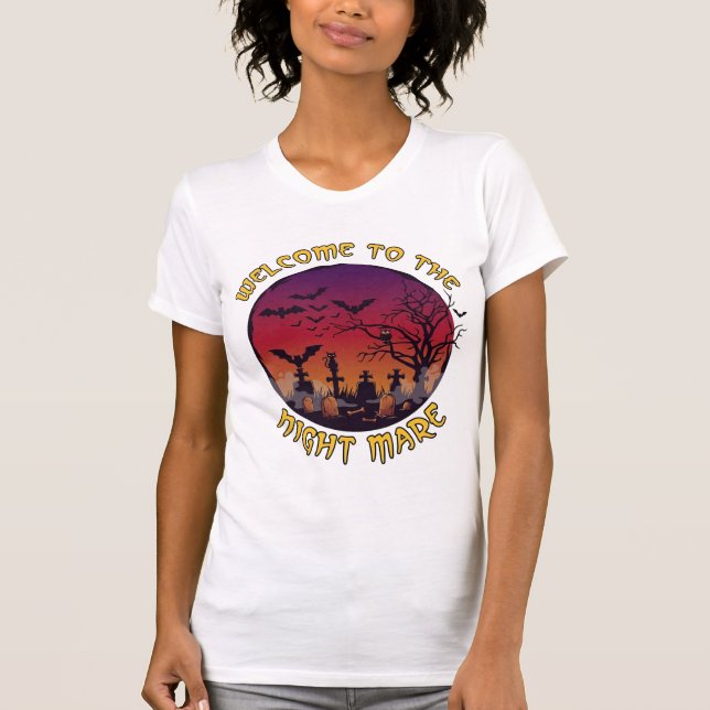 Camiseta Noite de Boas-vindas Égua de Halloween Lua Vermelh (Frente)