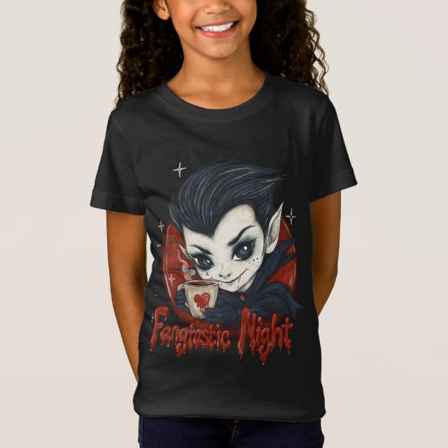 Camiseta Noite fantástica. Vampiro bonito com uma xícara de (Frente)