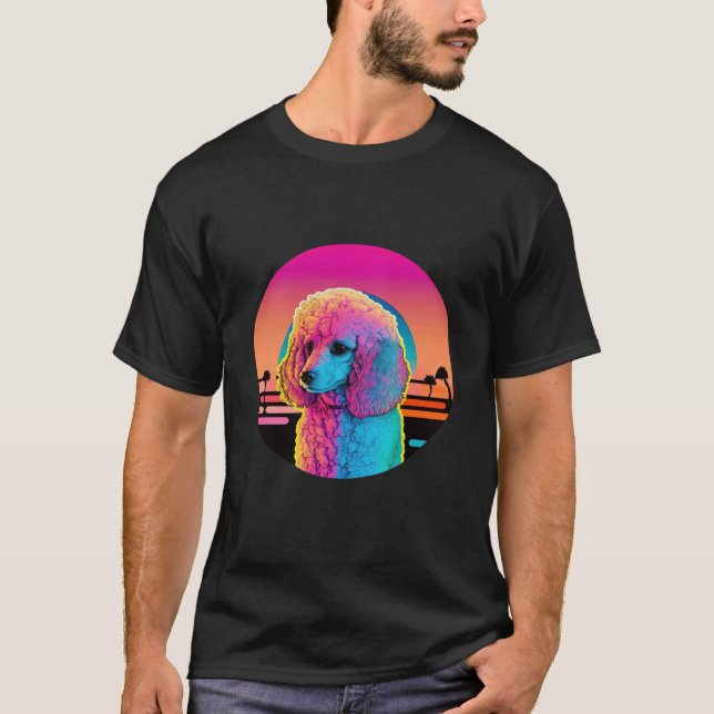 Camiseta Noites de Synthwave do Poodle Sonhador (Frente)