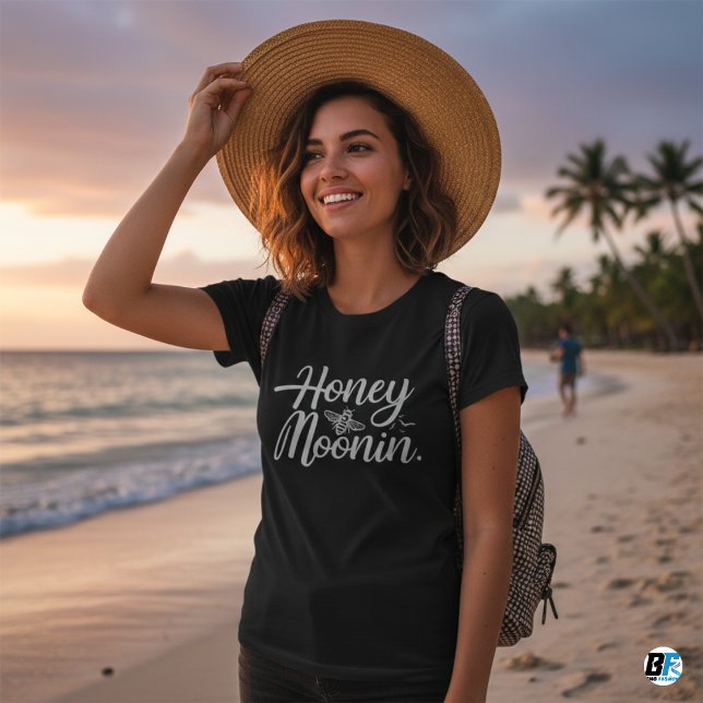 Camiseta Noiva Apaixonada TRIXIE com Tema Retro dos Anos 70 (Criador carregado)