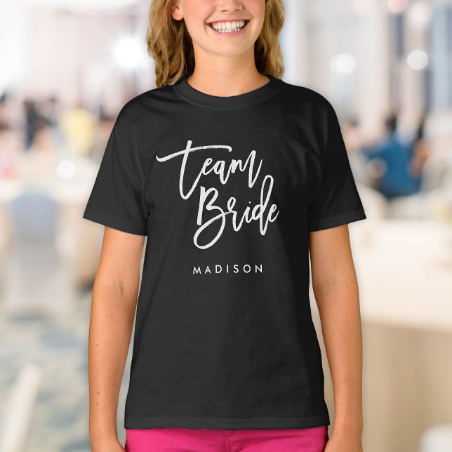 Camiseta Noiva da Equipe Script Branco Pincel Chic Moderno (Criador carregado)