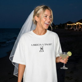 Camiseta Noiva Minimalista "Noiva em um Tini Bit" Arco de M