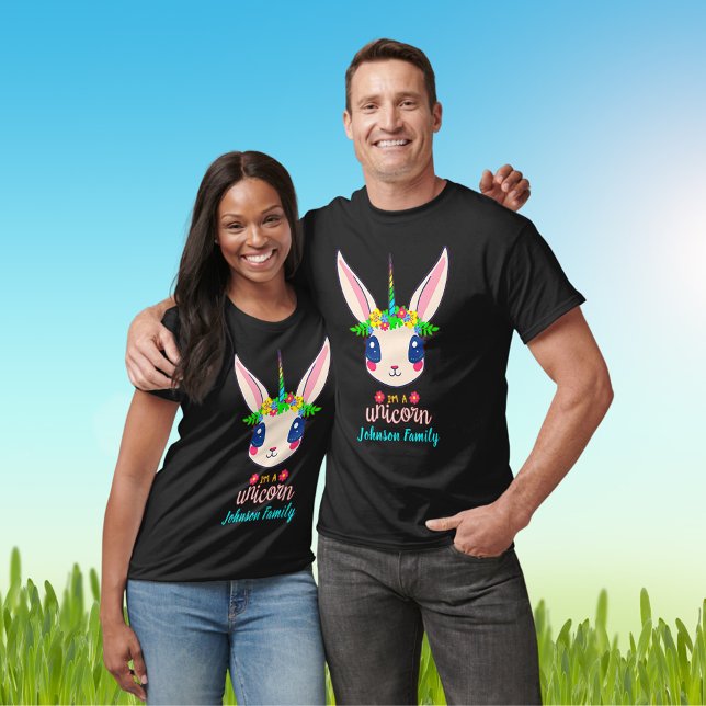 Camiseta Nome da Família do Unicorn Coelho Rosa (Pink Bunny Unicorn Bunnicorn Add Family Name T-Shirt)