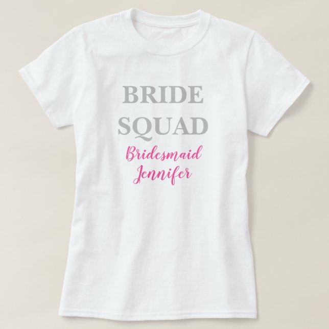 Camiseta Nome Personalizado Cor-de-Rosa Bridesmaid: Bachelo (Frente do Design)