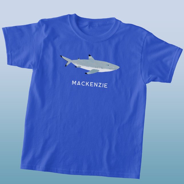 Camiseta Nome Personalizado do Tubarão-recife com ponta pre (Fun Black Tipped Reef Shark underwater themed personalized custom name kids t-shirt)