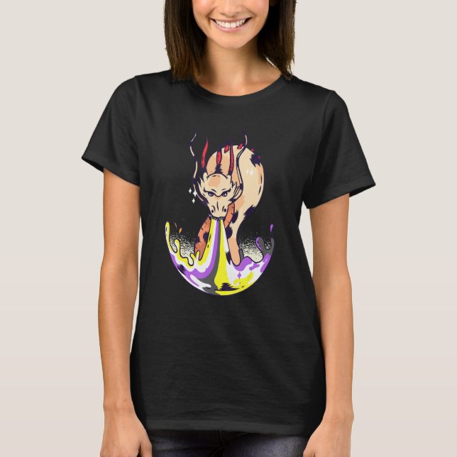Camiseta Nonbinary Dragon FIre LGBTQ Nonbinary Flag Nonbina (Frente)