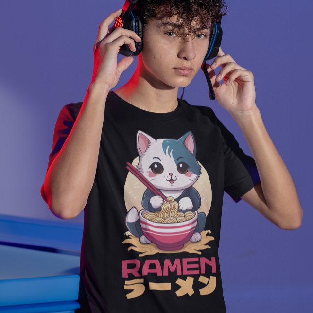 Camiseta Noodles de Ramen Comendo Gato de Animo Japonês (Criador carregado)
