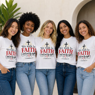 Camiseta Nós Andamos pela Fé Cristã Inspiradora