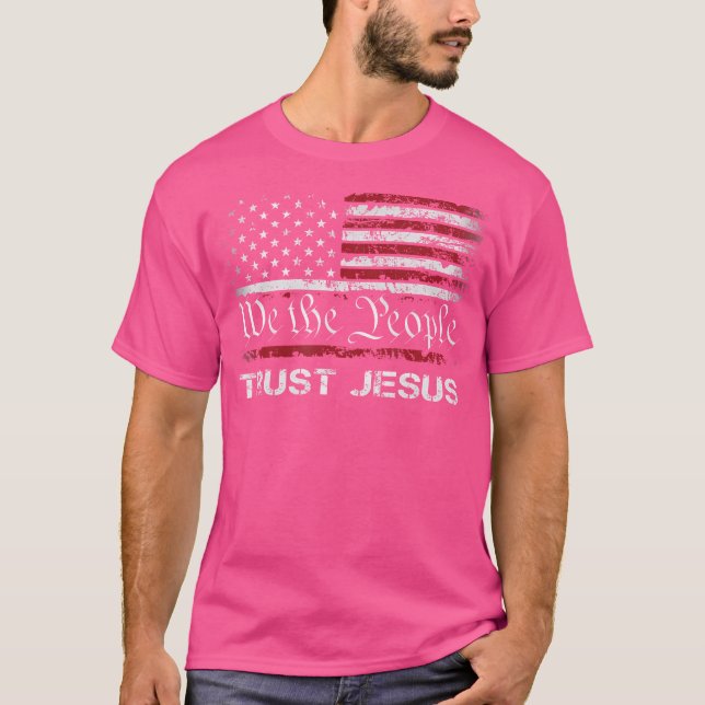 Camiseta Nós As Pessoas Confiam Em Jesus - Patriótico Crist (Frente)