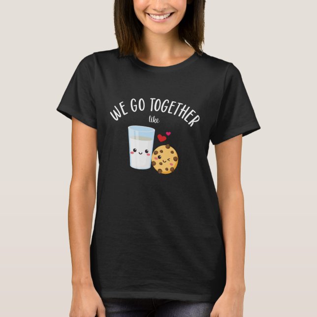 Camiseta Nós Combinamos Juntos Como Casais de Leite & Bisco (Frente)