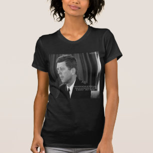 Camiseta Nós escolhemos construir um mundo em que todos os 