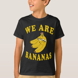 Camiseta Nós Somos A Família Banana Fogueira