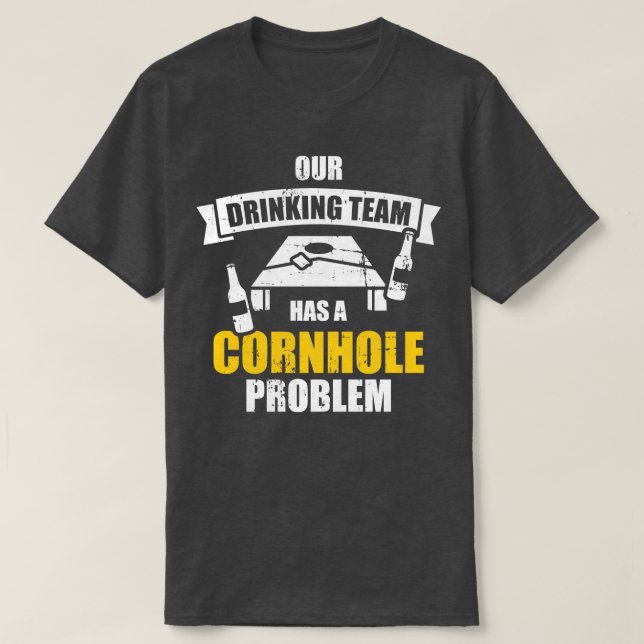 Camiseta Nossa equipe de bebendo tem um problema de buraco  (Frente do Design)