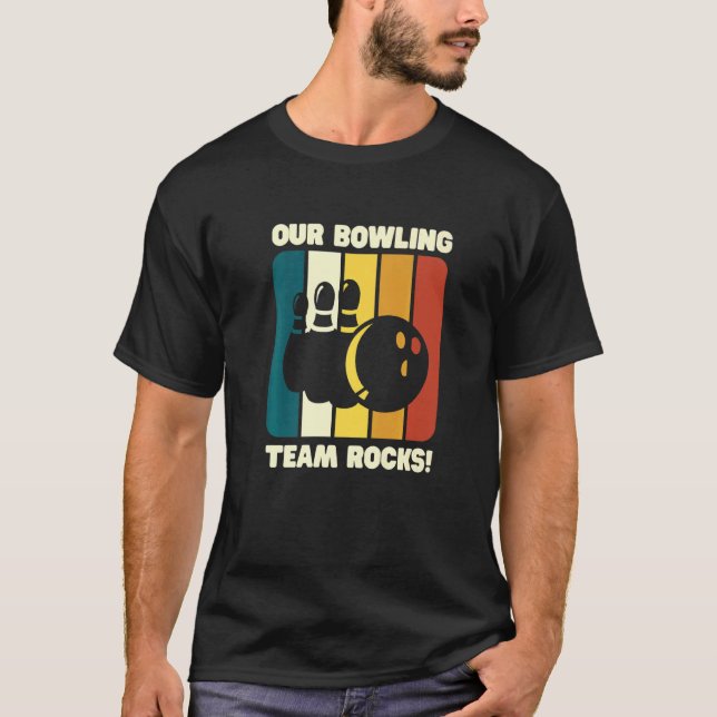Camiseta Nossa Equipe De Boliches Enrola Pins De Boliche E  (Frente)