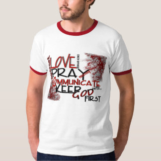 Camiseta Nosso Casamento funciona porque os homens andam ju