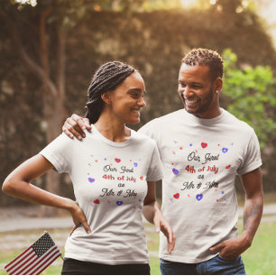 Camiseta Nosso Primeiro 4 de julho como Sr. e Sra. T-Shirt