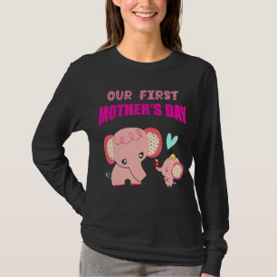 Camiseta Nosso primeiro elefante de Dia de as mães