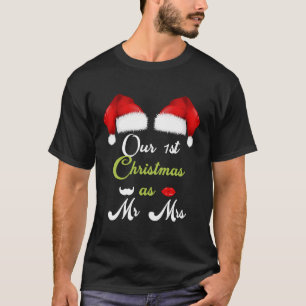 Camiseta Nosso Primeiro Natal Como Sr. E Sra. Matching Casa