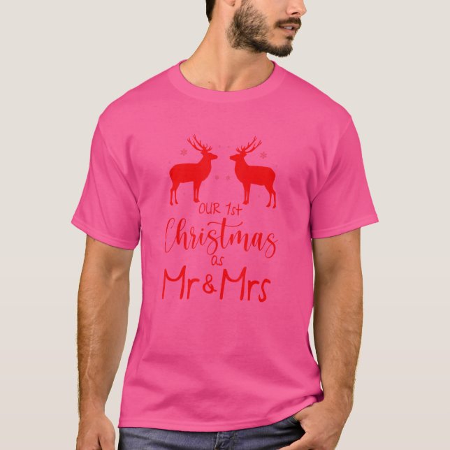 Camiseta Nosso Primeiro Natal Como Sr. e Sra. Natal Recém-c (Frente)
