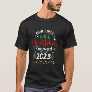 Camiseta Nosso Primeiro Natal Engajado com Casais de pijama