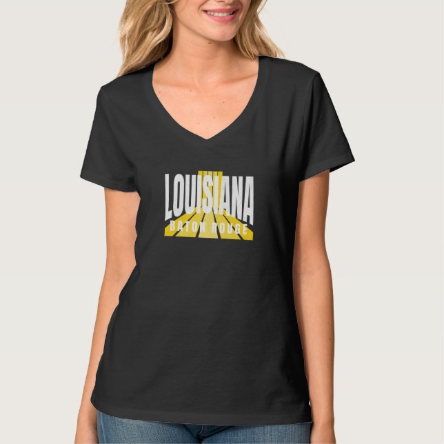 Camiseta Nostalgic Baton Rouge Cool Purple & Yellow Louisia (Frente)