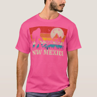 Camiseta Novo México Montanhas da Vintage Bigfoot a caminho