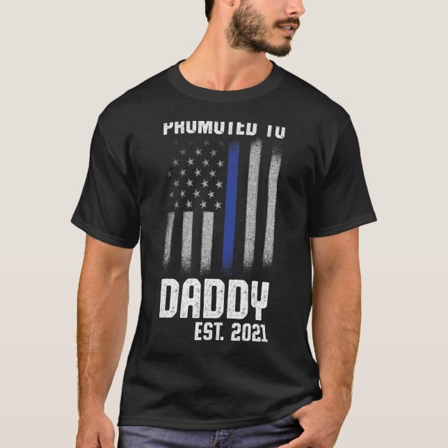 Camiseta Novo Pai 8 da Polícia de Pai pela Primeira Vez (Frente)