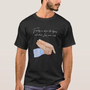 Camiseta Novo papai De Menino Segurando Mãos Com Um Bebê F