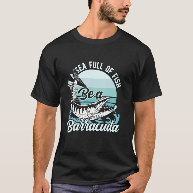 Camiseta Num Cheio Marítimo De Peixe, Ser Um Esporte De Bar (Frente)