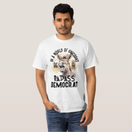 Camiseta Num Mundo de Unicórnios Seja um Democrata Malvado