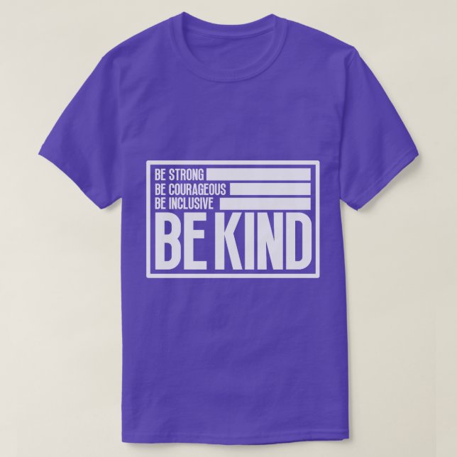 Camiseta Num mundo onde você pode ser qualquer coisa 13 (Frente do Design)