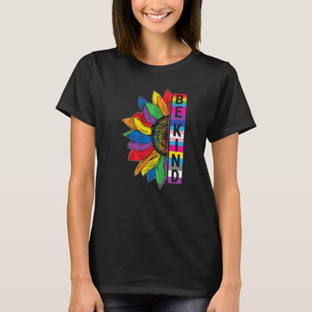 Camiseta Num Mundo Onde Você Pode Ser Qualquer Coisa Seja G (Frente)