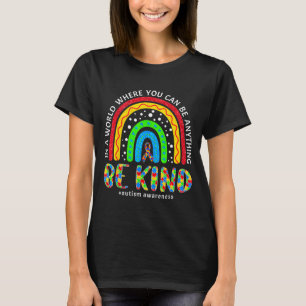 Camiseta Num Mundo Onde Você Pode Ser Qualquer Coisa Seja G