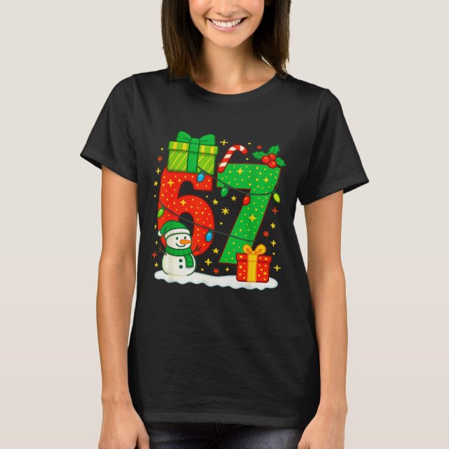 Camiseta Number 67 Meme Matching Christmas Couple 67 Six Se (Frente)